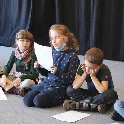 Bild vergrößern: Lesung Montessori
