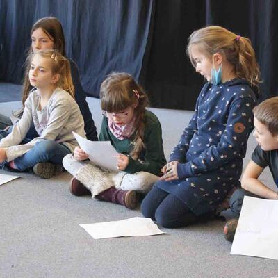 Bild vergrößern: Lesung Montessori