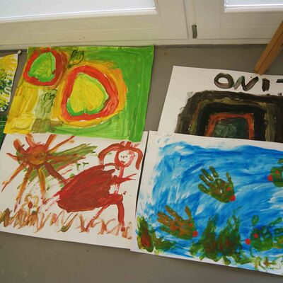 Bild vergrößern: Malerei Kastanienschule