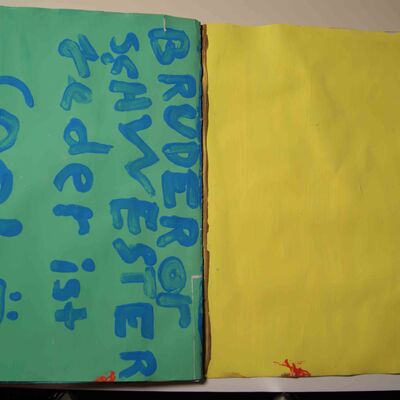 Bild vergrößern: Malbücher Burgschule