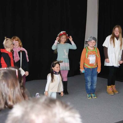 Bild vergrößern: Lesung Montessori 11_2022