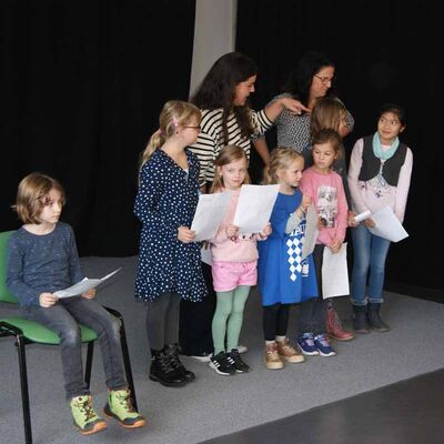 Bild vergrößern: Lesung Montessori 11_2022