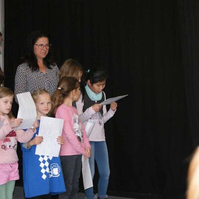 Bild vergrößern: Lesung Montessori 11_2022