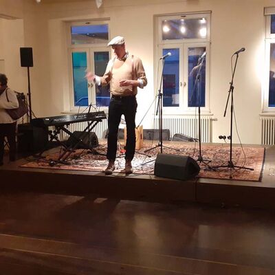 Bild vergr&ouml;&szlig;ern: 2023-03 Transriva Vernissage Halle (10)