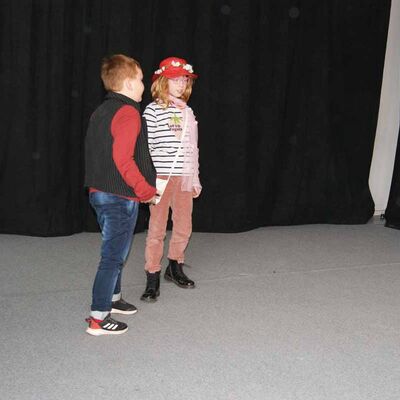 Bild vergrößern: Theaterprobe Montessori 11_2022