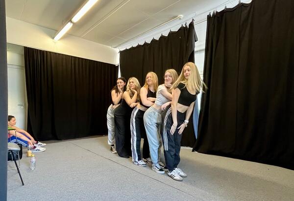 Bild vergr&ouml;&szlig;ern: 2024-05 BBS Tanz (3)