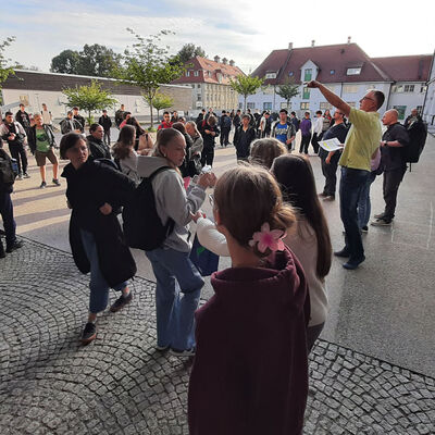 Bild vergr&ouml;&szlig;ern: 2024-09 Schweitzer Exkursion (10)