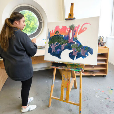 Bild vergr&ouml;&szlig;ern: 2025-09 Sek ASchweitzer Malerei (5)