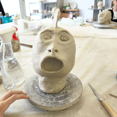 Bild vergr&ouml;&szlig;ern: 2025-09 Sek ASchweitzer Plastik (6)