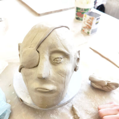 Bild vergr&ouml;&szlig;ern: 2025-09 Sek ASchweitzer Plastik (8)