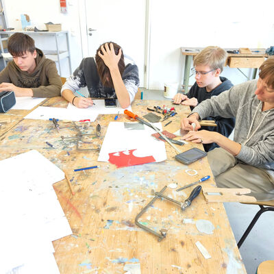 Bild vergr&ouml;&szlig;ern: 2025-09 Sek ASchweitzer Schmuck (1)