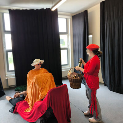 Bild vergr&ouml;&szlig;ern: 2025-09 Sek ASchweitzer Theater (6)