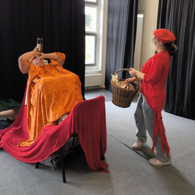 Bild vergr&ouml;&szlig;ern: 2025-09 Sek ASchweitzer Theater (9)