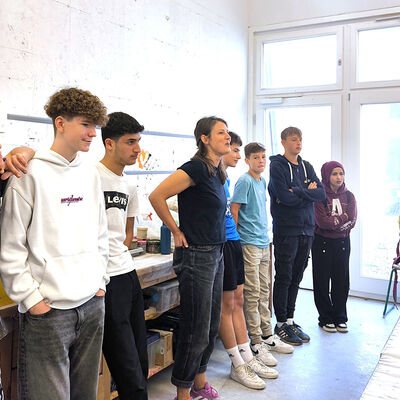 Bild vergr&ouml;&szlig;ern: 2025-09 Sek ASchweitzer Pr&auml;sentation Plastik (4)