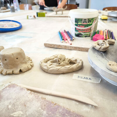 Bild vergr&ouml;&szlig;ern: 2025-11 GS Montessori Plastik (10)