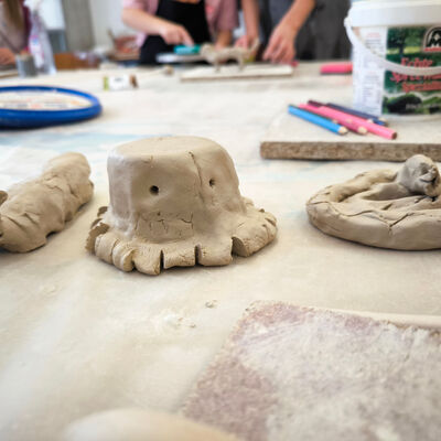 Bild vergr&ouml;&szlig;ern: 2025-11 GS Montessori Plastik (11)