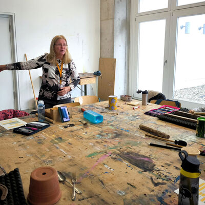 Bild vergr&ouml;&szlig;ern: 2015-11 GS Montessori Musik&Schrott (3)