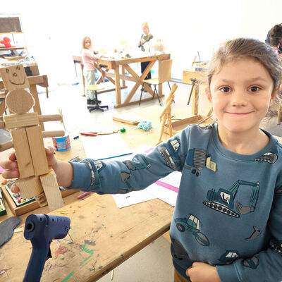 Bild vergr&ouml;&szlig;ern: 2015-11 GS Montessori Musik&Schrott (18)