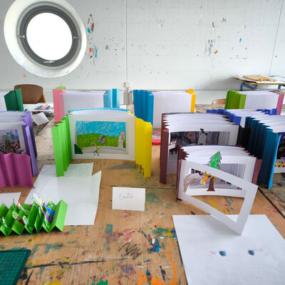 Bild vergr&ouml;&szlig;ern: 2025-11 GS Montessori Pr&auml;sentation Tunnelbuch (17)