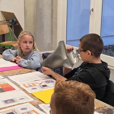 Bild vergr&ouml;&szlig;ern: 2025-11 GS Mehringen Musik und Schrott (1)