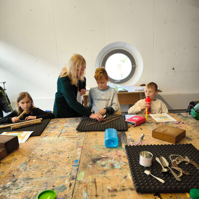 Bild vergr&ouml;&szlig;ern: 2025-11 GS Mehringen Musik und Schrott (5)