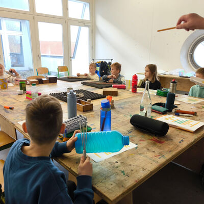 Bild vergr&ouml;&szlig;ern: 2025-11 GS Mehringen Musik und Schrott (6)