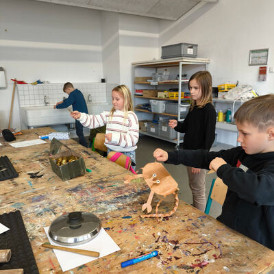 Bild vergr&ouml;&szlig;ern: 2025-11 GS Mehringen Musik und Schrott (13)