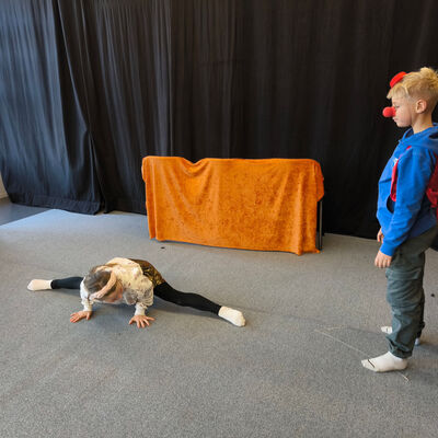 Bild vergr&ouml;&szlig;ern: 2025-11 GS Mehringen Theater (2)