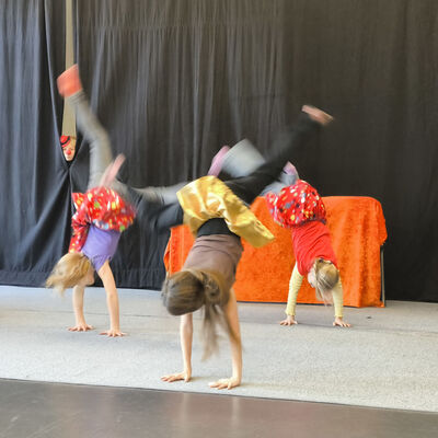 Bild vergr&ouml;&szlig;ern: 2025-11 GS Mehringen Theater (4)