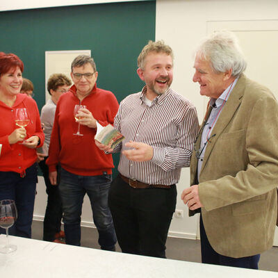 Bild vergr&ouml;&szlig;ern: 2025-11 Buchpremiere 9 POV (24)