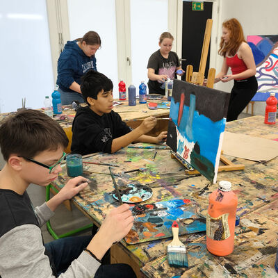 Bild vergr&ouml;&szlig;ern: 2026-01 Sek Burgschule Malerei (7)