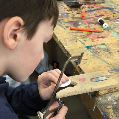 Bild vergr&ouml;&szlig;ern: 2026-01 Sek Burgschule Schmuck (9)