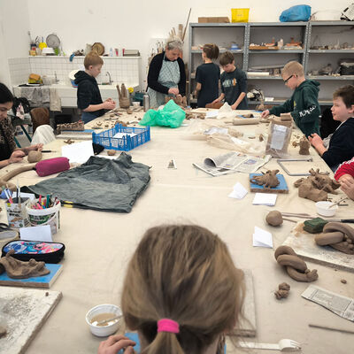 Bild vergr&ouml;&szlig;ern: 2026-01 Sek Burgschule Keramik (10)