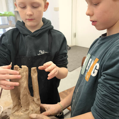 Bild vergr&ouml;&szlig;ern: 2026-01 Sek Burgschule Keramik (17)