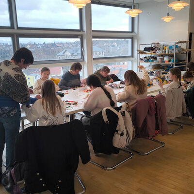 Bild vergr&ouml;&szlig;ern: 2026-01 Sek Burgschule Textil (14)