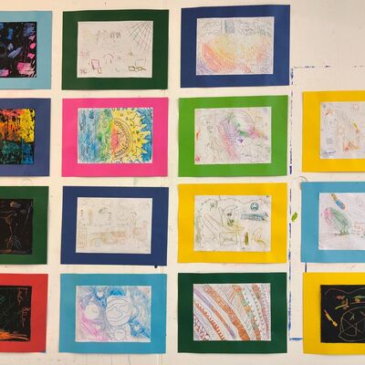 Bild vergr&ouml;&szlig;ern: 2026-01 Sek Burgschule Pr&auml;sentation Malerei (7)