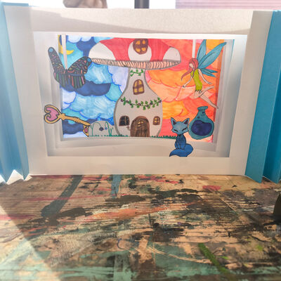 Bild vergr&ouml;&szlig;ern: 2026-01 Sek Burgschule Pr&auml;sentation B&uuml;cher (7)