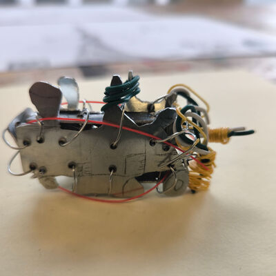 Bild vergr&ouml;&szlig;ern: 2026-01 Sek Burgschule Pr&auml;sentation Schmuck (1)