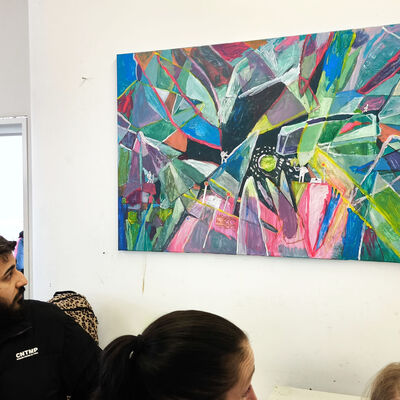 Bild vergr&ouml;&szlig;ern: 2026-02 GS Pfeilergraben Pr&auml;sentation Malerei2 (6)