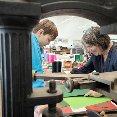 Bild vergr&ouml;&szlig;ern: 2026-03 Pestalozzi Buch (15)