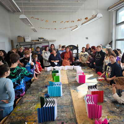 Bild vergr&ouml;&szlig;ern: 2026-03 Pestalozzi Pr&auml;sentation Buch (2)