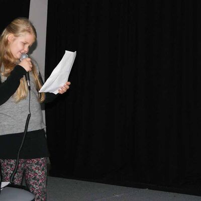 Bild vergrößern: Lesung Grundschule Mehringen