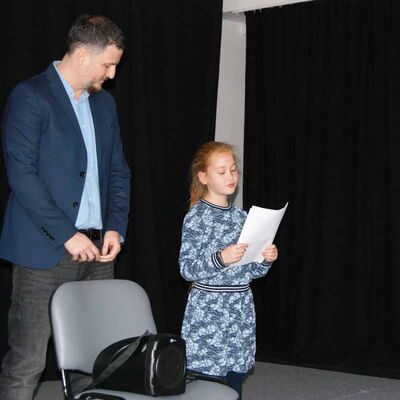 Bild vergrößern: Lesung Grundschule Mehringen